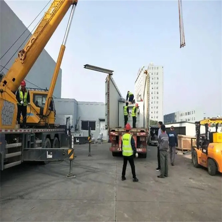 娄星如何找到附近的吊车救援服务