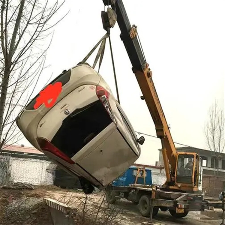 娄星随时待命，吊车24小时道路救援服务全解析