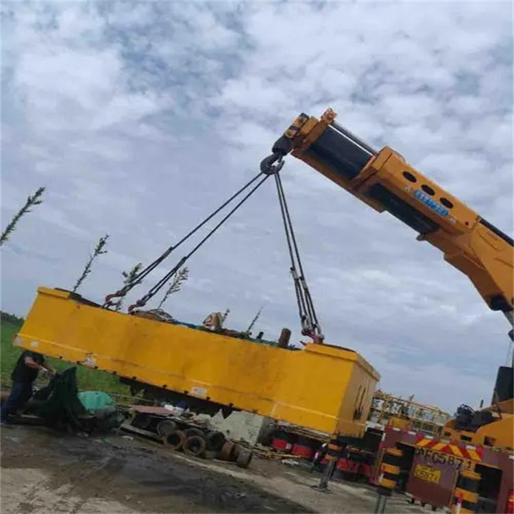 娄星随车吊吊集装箱怎么吊